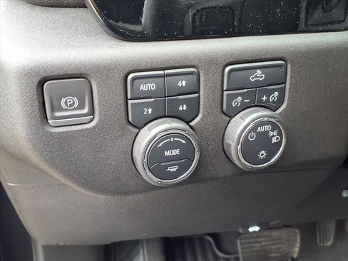 Certified 2023 Chevrolet Silverado 1500 LT w/ Z71 Off-Road Package image 13