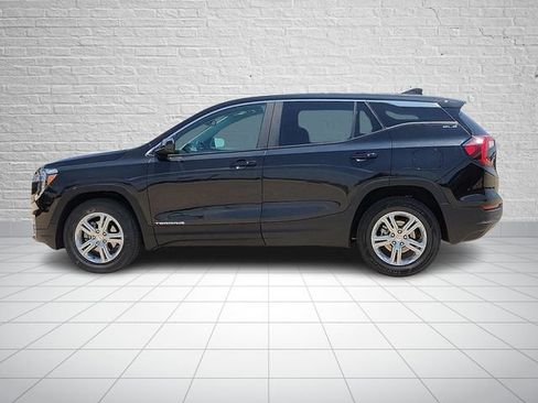 Used 2024 GMC Terrain SLE AWD/4WD image 2