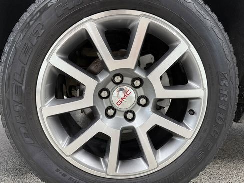 Used 2016 GMC Yukon XL Denali image 35