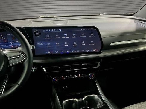 Used 2024 Chevrolet Traverse LT w/ Enhanced Driving Package FWD image 5