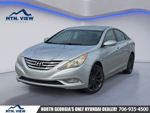 Used 2011 Hyundai Sonata SE FWD image 1