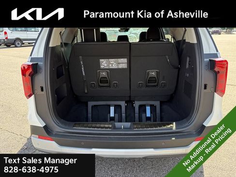 New 2026 Kia Carnival EX FWD image 29