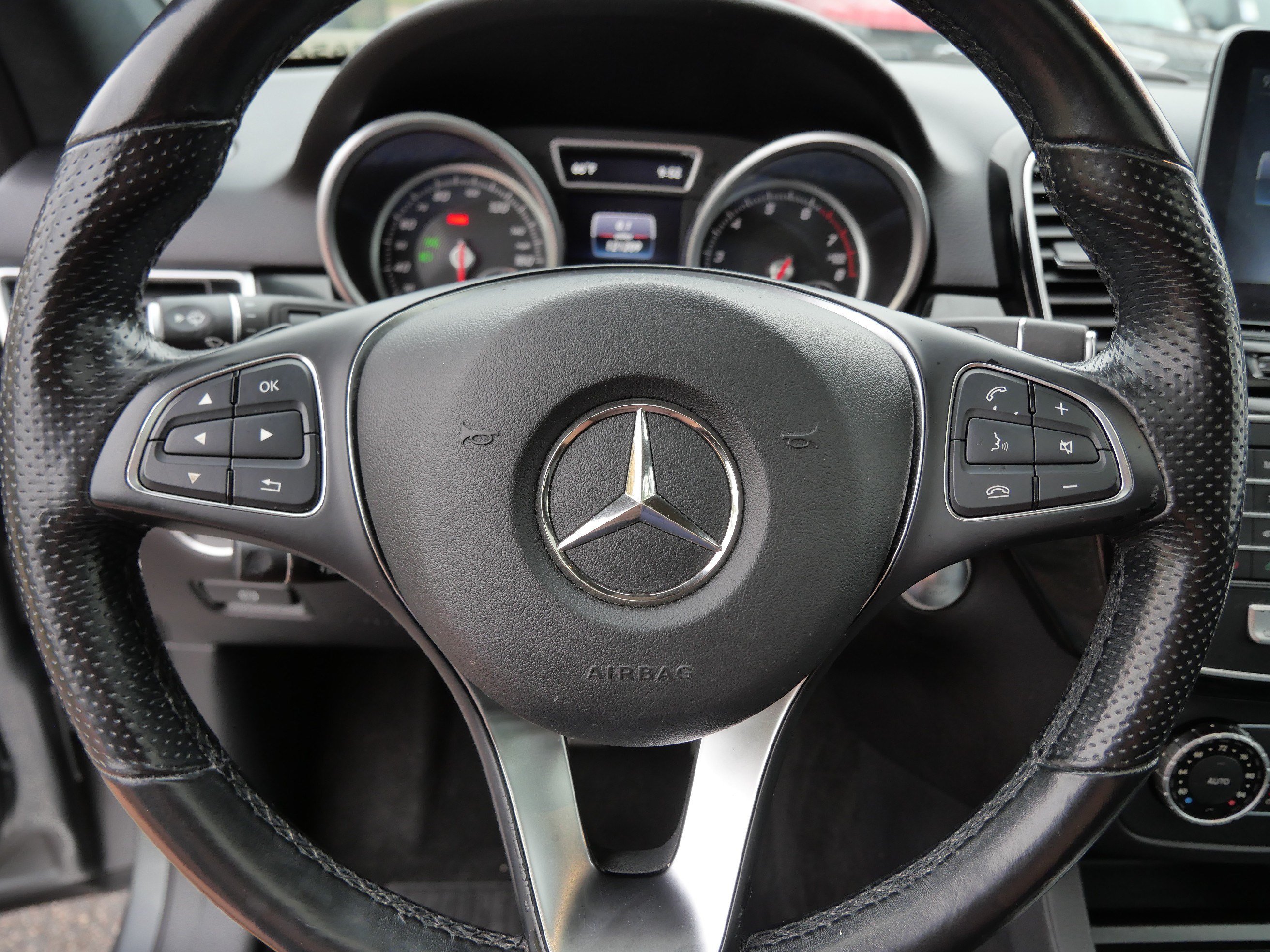 Used 2017 Mercedes-Benz GLE 350 4MATIC image 25