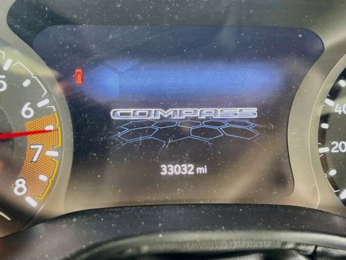 Used 2022 Jeep Compass Trailhawk w/ Sun and Sound Group AWD/4WD image 12