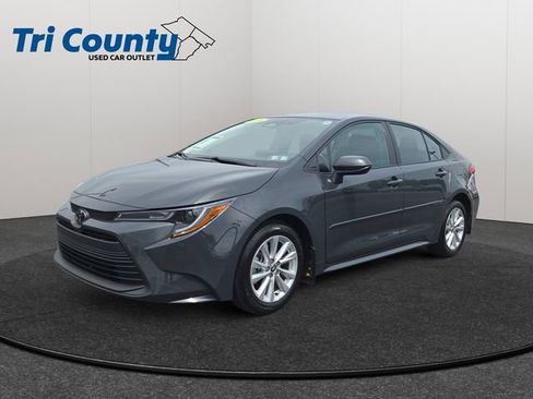 Certified 2025 Toyota Corolla LE w/ LE Premium Package FWD image 3