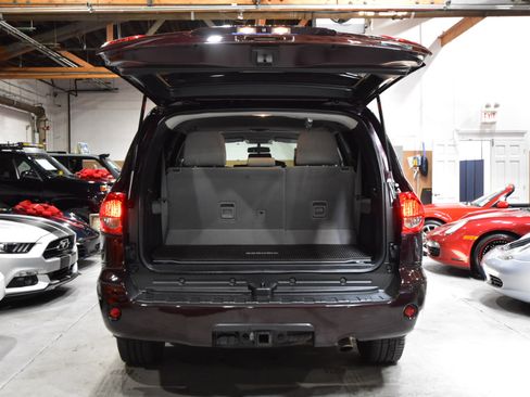 Used 2017 Toyota Sequoia SR5 image 60