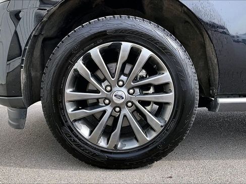 Used 2019 Ford Expedition Max Limited image 11