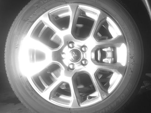 Used 2025 Jeep Compass Limited AWD/4WD image 16
