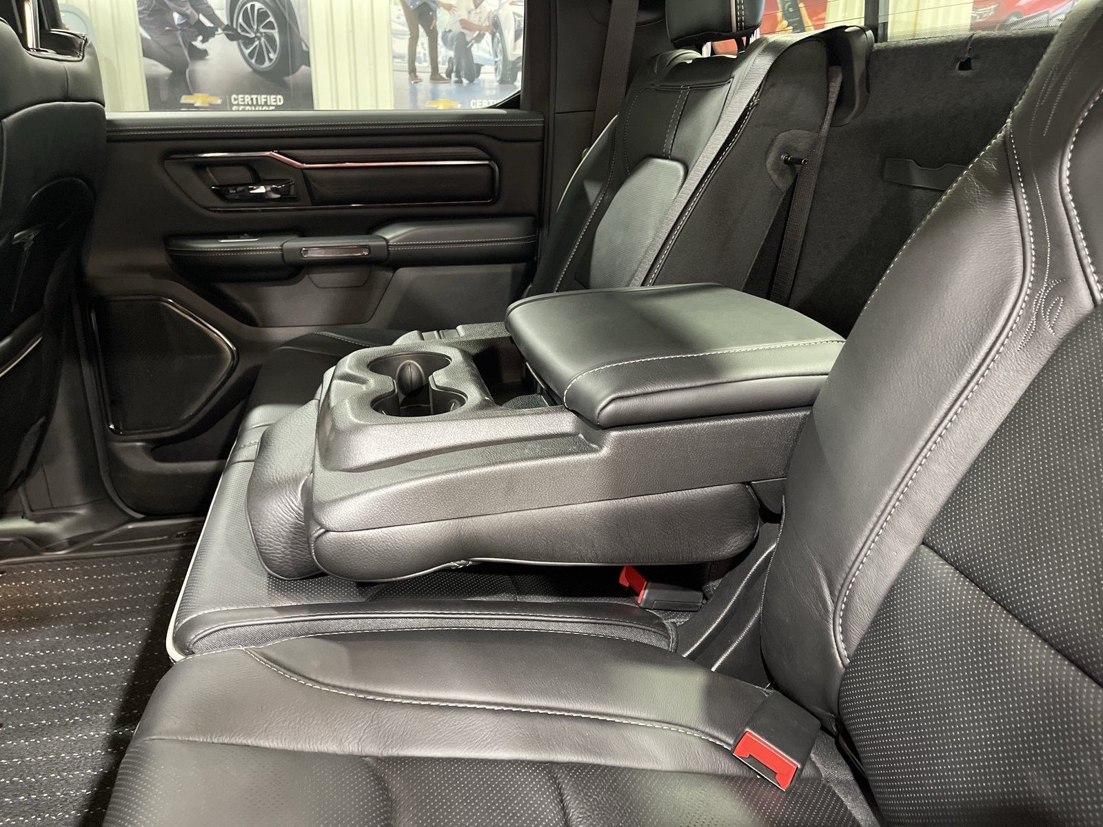 Used 2023 RAM 1500 Limited AWD/4WD image 13