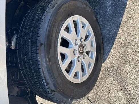 Used 2024 Toyota Tacoma SR5 image 22