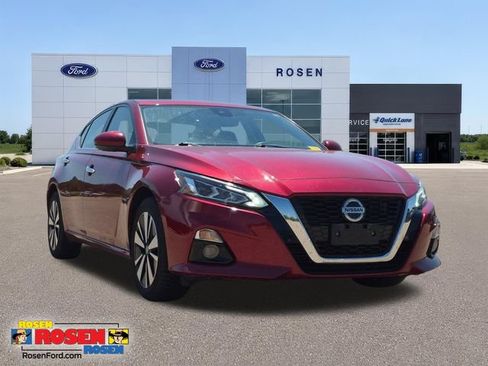 Used 2019 Nissan Altima 2.5 SV AWD/4WD image 1