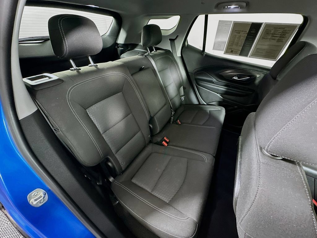 Used 2024 GMC Terrain SLE w/ Driver Convenience Package AWD/4WD image 28