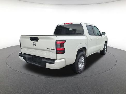 Used 2024 Nissan Frontier SV AWD/4WD image 6