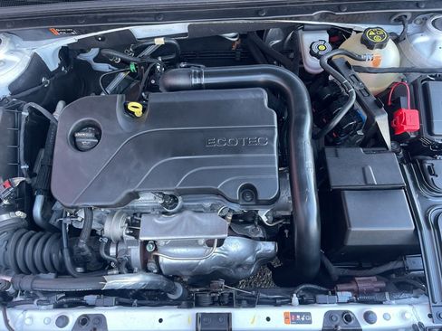 Used 2022 Chevrolet Malibu LT image 29