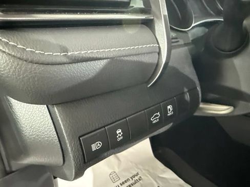 Used 2021 Toyota Camry SE FWD image 20