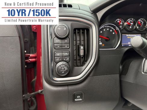 Used 2019 Chevrolet Silverado 1500 LT Trail Boss image 17