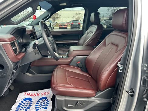 Used 2024 Ford Expedition Max Limited image 11