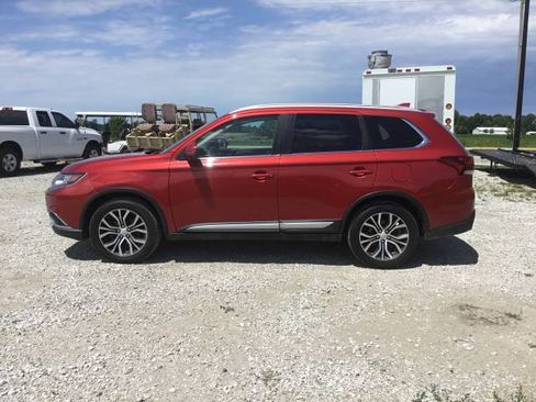 Used 2018 Mitsubishi Outlander SEL FWD image 6