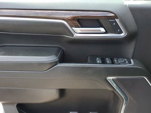 Used 2023 GMC Sierra 1500 Elevation image 17