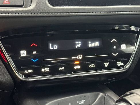 Used 2021 Honda HR-V EX image 19
