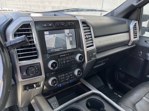Used 2017 Ford F350 Platinum w/ Platinum Ultimate Package AWD/4WD image 23