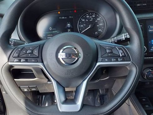 Used 2021 Nissan Kicks SV FWD image 28