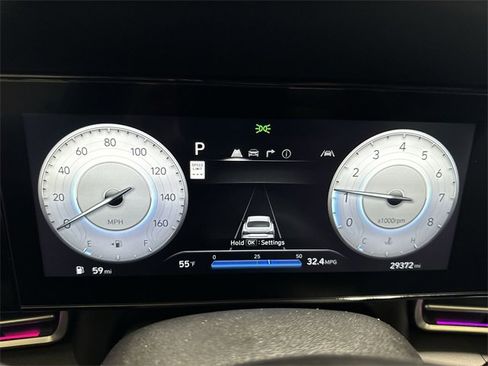 Used 2024 Hyundai Elantra Limited image 16