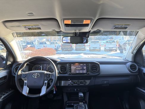 Used 2020 Toyota Tacoma SR5 image 13