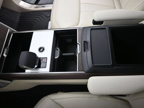 New 2026 Land Rover Range Rover SE AWD/4WD image 28