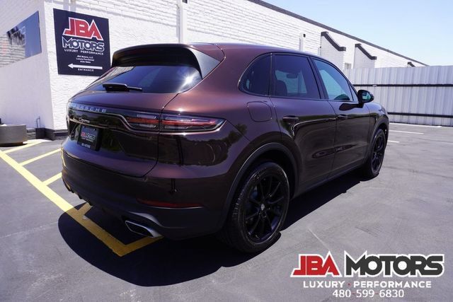 Used 2020 Porsche Cayenne AWD/4WD image 3
