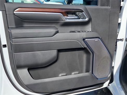 New 2026 GMC Sierra 3500 Denali w/ Denali Reserve Package image 15