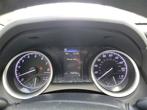 Used 2021 Toyota Camry LE image 18