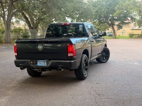 Used 2015 RAM 1500 Express RWD image 5