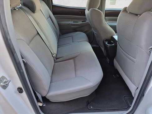 Used 2012 Toyota Tacoma PreRunner w/ TRD Sport Pkg RWD image 17