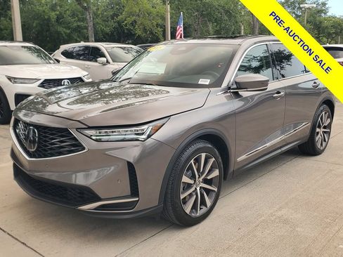 Used 2025 Acura MDX FWD w/ Technology Package image 3