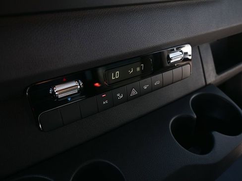 Used 2025 Mercedes-Benz Sprinter 2500 image 14