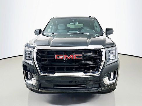 Used 2023 GMC Yukon SLE w/ Gmc Pro Safety Plus Package image 2