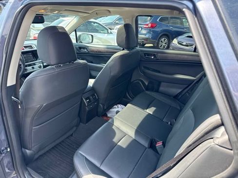 Used 2017 Subaru Outback 2.5i Limited w/ Popular Package #5 AWD/4WD image 7