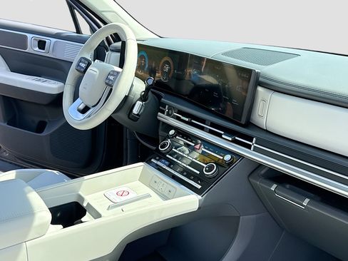 New 2026 Hyundai Santa Fe SE AWD/4WD image 5