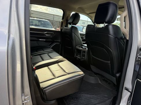 Used 2020 RAM 1500 Laramie AWD/4WD image 15