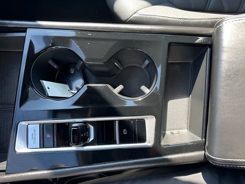 Used 2024 Volkswagen Atlas SE image 20