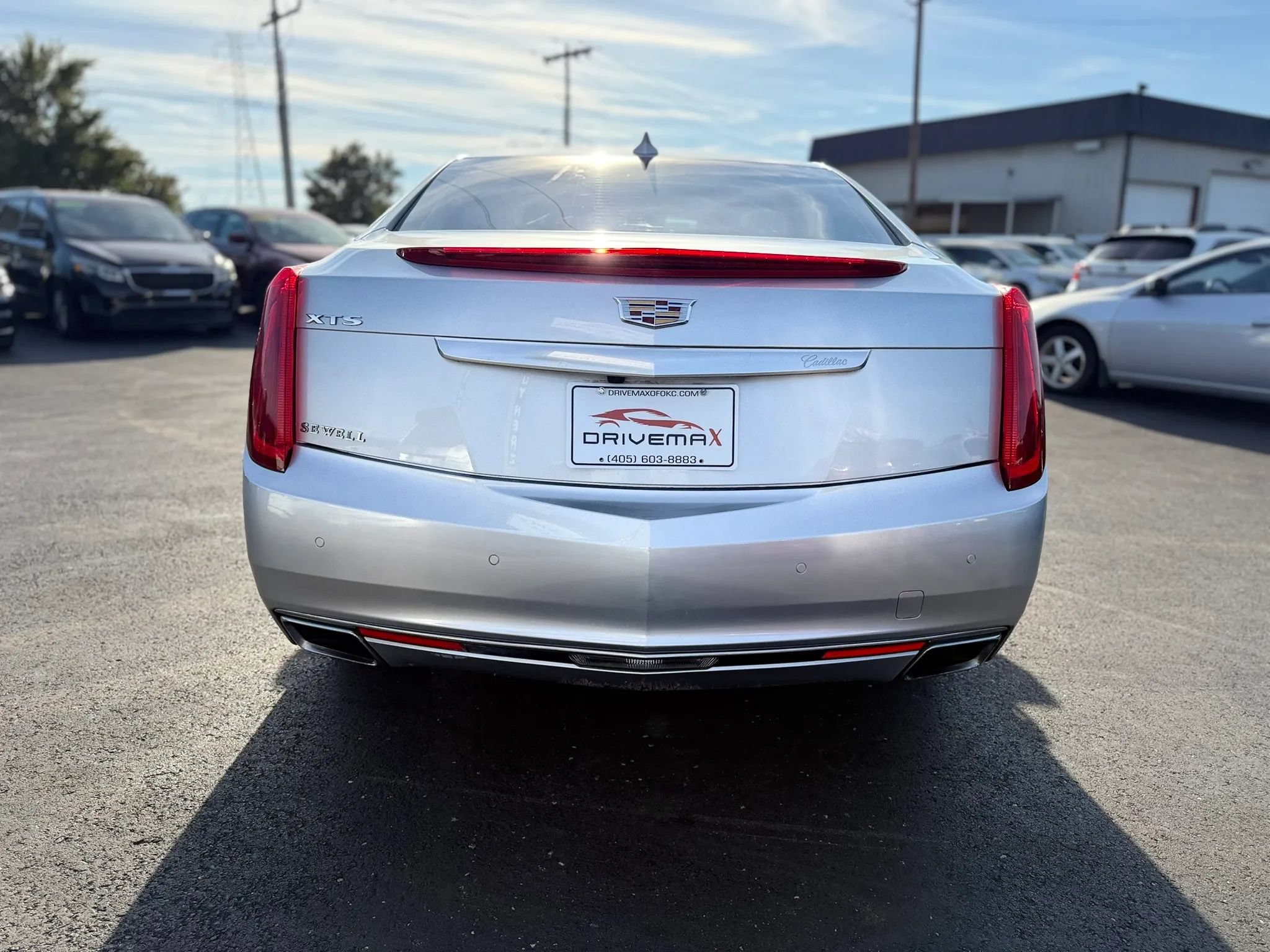 Used 2017 Cadillac XTS Luxury w/ Driver Awareness Package FWD image 4