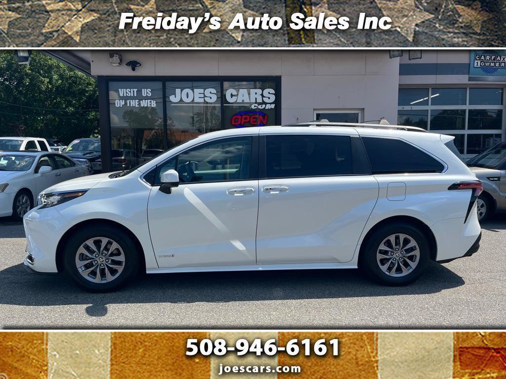 Used 2021 Toyota Sienna XLE w/ XLE Plus Package FWD image 1