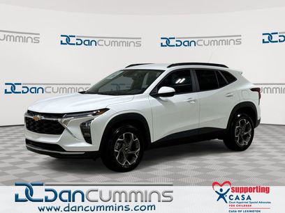 Used 2025 Chevrolet Trax LT