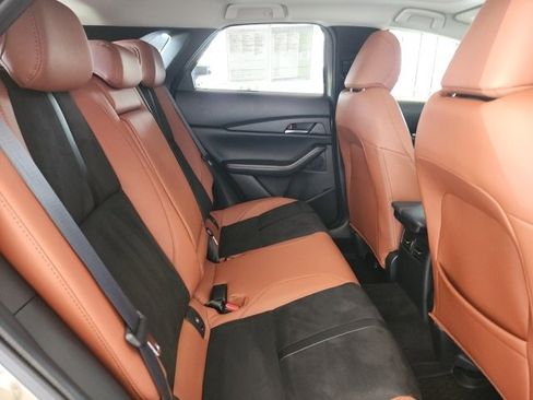 Used 2024 MAZDA CX-30 Carbon image 15