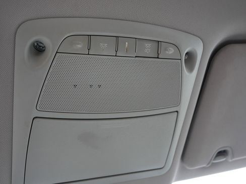 Used 2016 Nissan Rogue S image 32