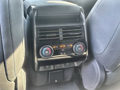 Used 2025 Land Rover Range Rover Sport SV Edition Two image 15