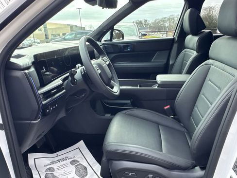 New 2026 Hyundai Santa Fe Calligraphy FWD image 10