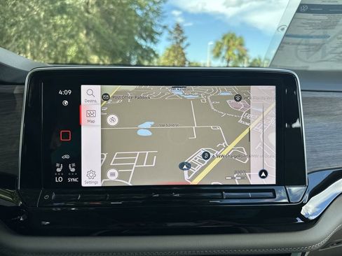 New 2026 Volkswagen Atlas SEL Premium R-Line image 18