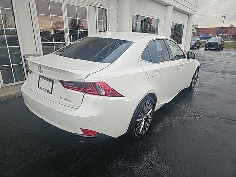 Used 2015 Lexus IS 250 image 4
